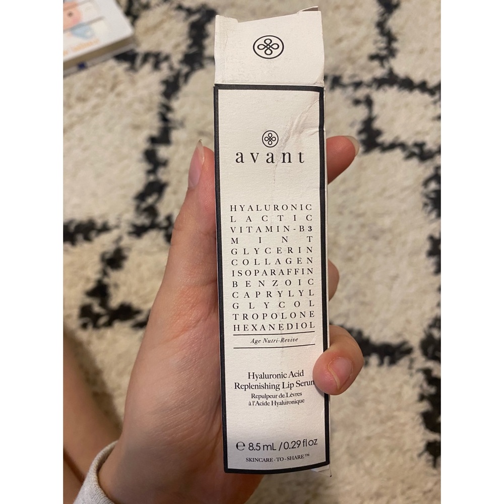 AVANT SKINCARE LIP SERUM